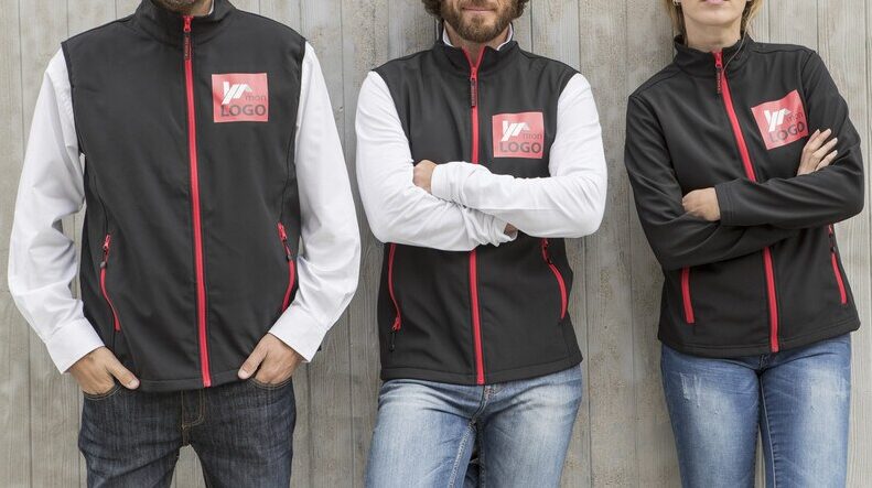 ABBIGLIAMENTO PERSONALIZZATO